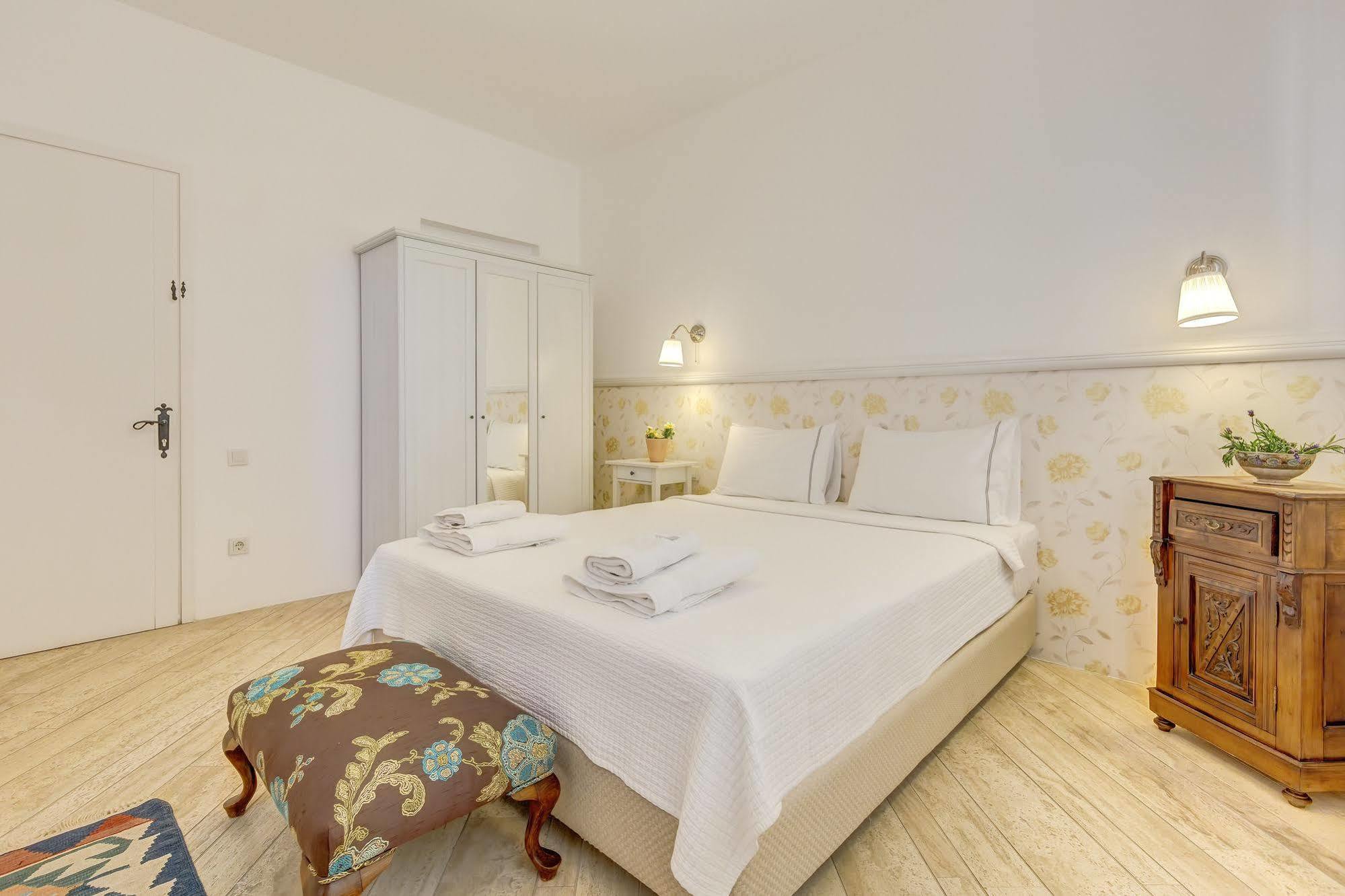 Ev Bharat Butique Hotel, Алачати Экстерьер фото
